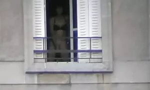Люди роблять секс домашнє відео маму і