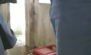 Моя сестра секс домашне відео змушує свого брата кінчити