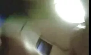 Він згвалтував стіл. домашнє руське порно